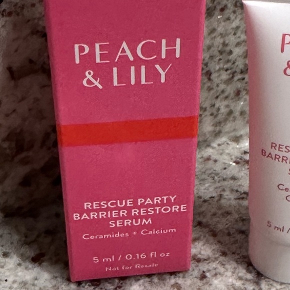 🍄6/$26 peach& Lily rescue party, barrier restore serum mini NWT - Picture 2 of 2